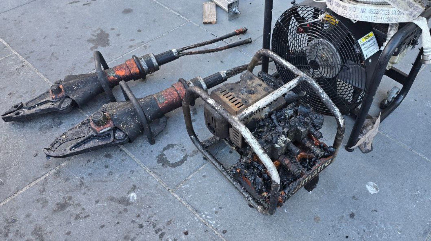 3ee48d3a87501b441bf3305c3f7a5d97