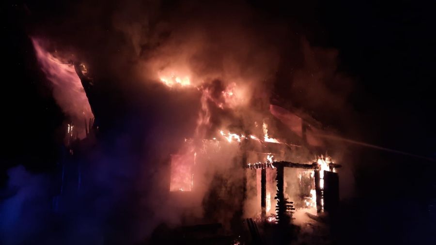 uid_334e485e654b42edb39e31d3c3bacf50_width_900_play_0_pos_0_gs_0_height_506