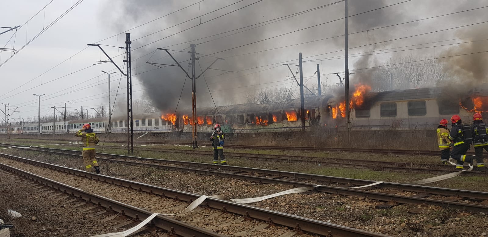 2c8e694b-81b8-4bee-963c-5fb4e0d2f3a1