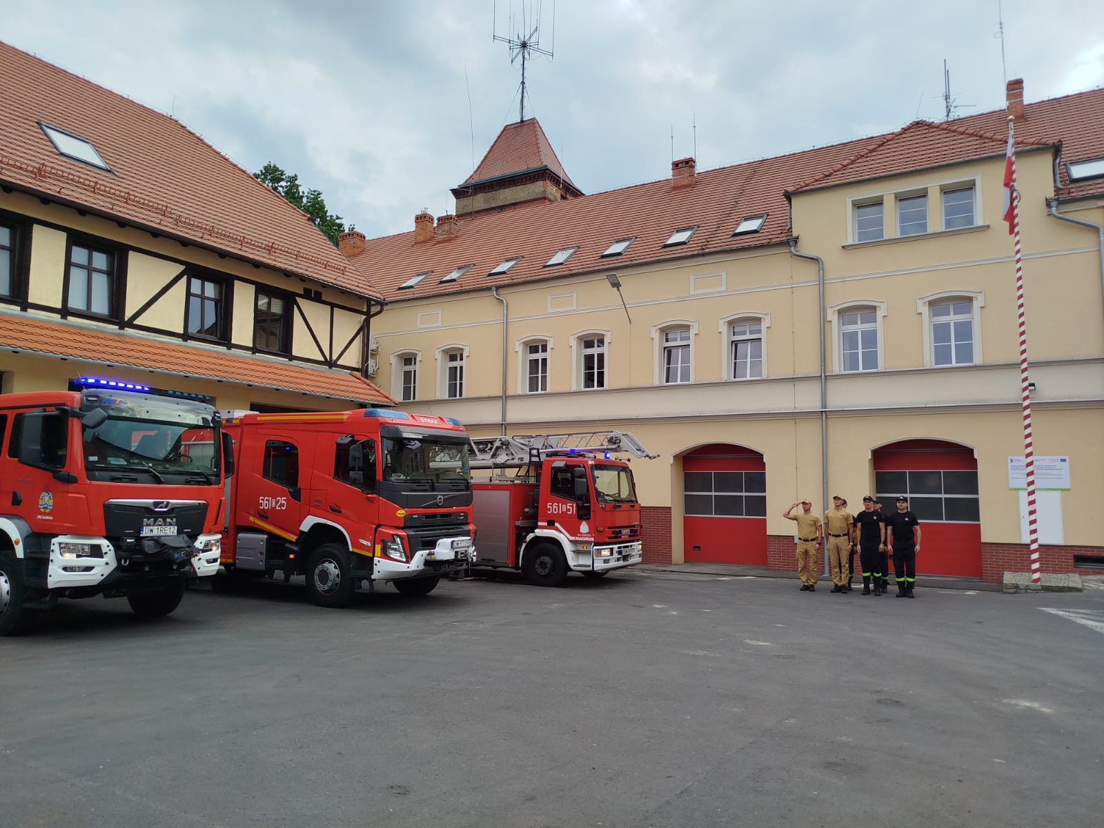 537509632_770603609281265_5591424956409133667_n