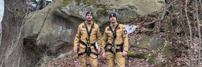 Strażacy z Gorlic ze Złotą Wojskową Odznaką Górską 21 Brygady Strzelców Podhalańskich