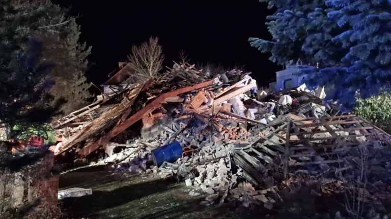 Katastrofa budowlana w Polanicy-Zdroju: spod gruzów wydobyto człowieka