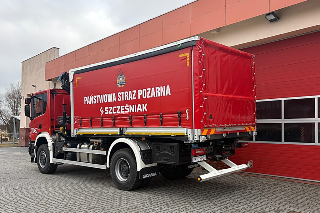 miedzyrzeccy-zawodowcy-z-nowym-samochodem-zaopatrzeniowym-3-1