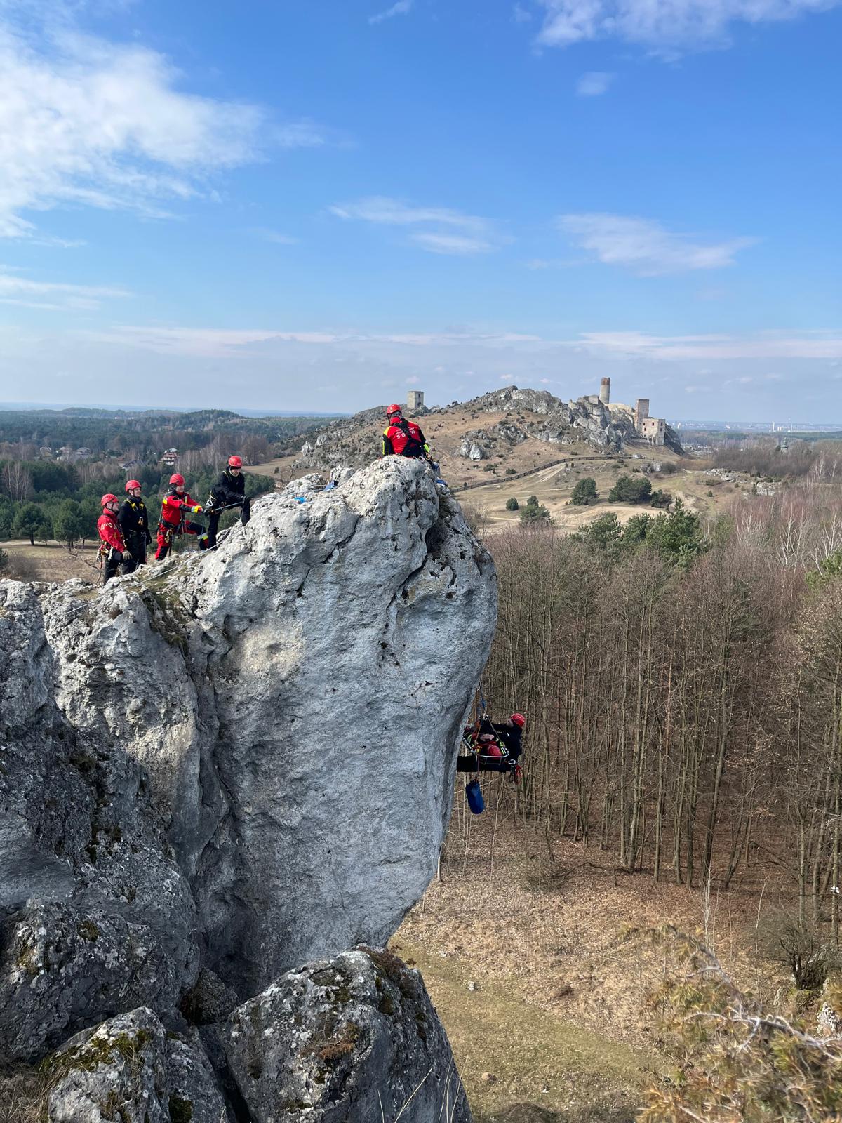 15e389c8-d0f9-41f1-8b27-8a1253b0bf34