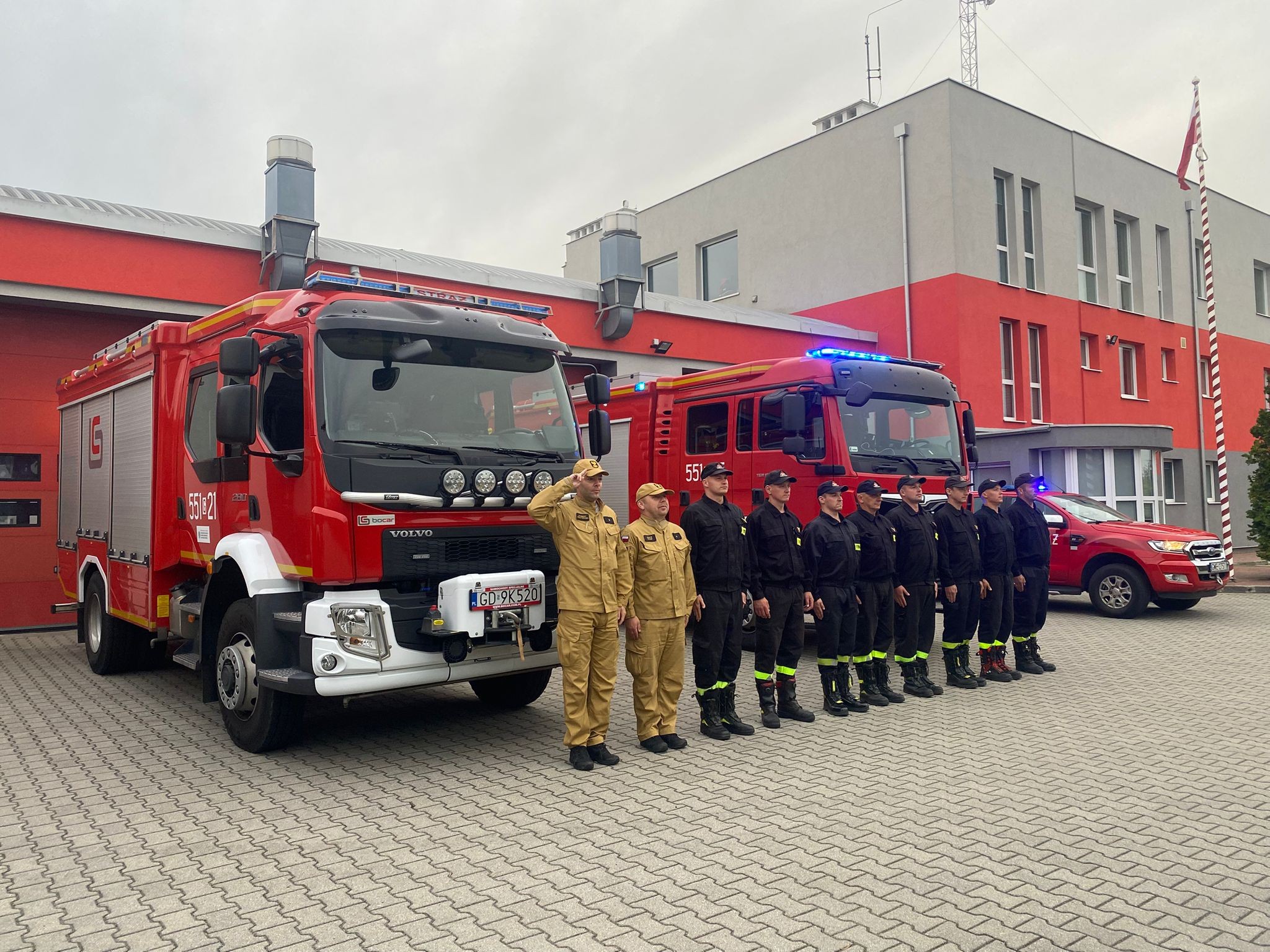 548617630_1098849432436929_6778324252366425702_n