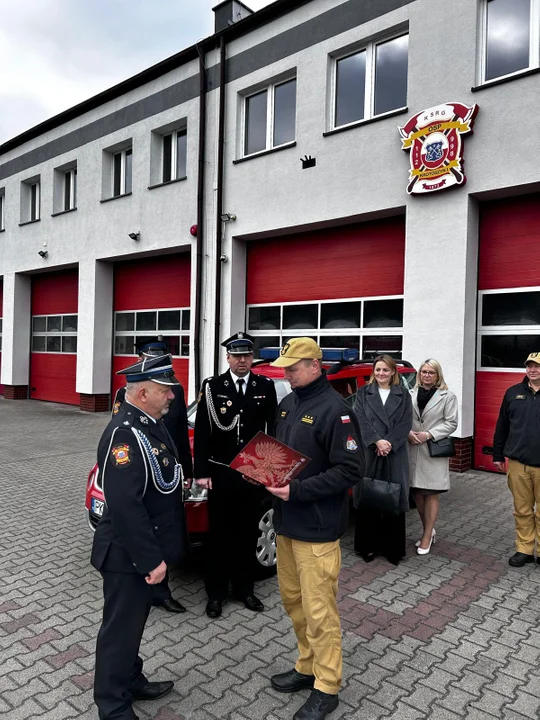 3d6164b2-09bf-4872-a3d9-7f0097f32e57