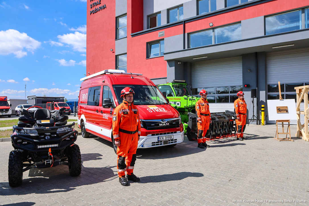 674164907_2567764306953606_2738523005040462774_n