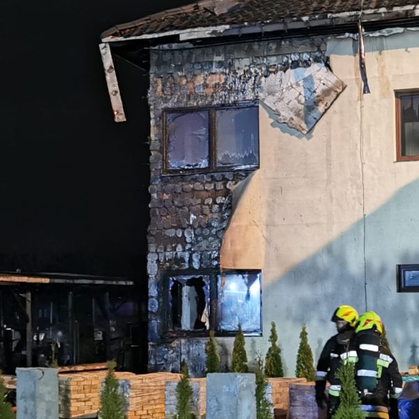 Pożar remizy w Radziejowie. Płonął budynek PSP