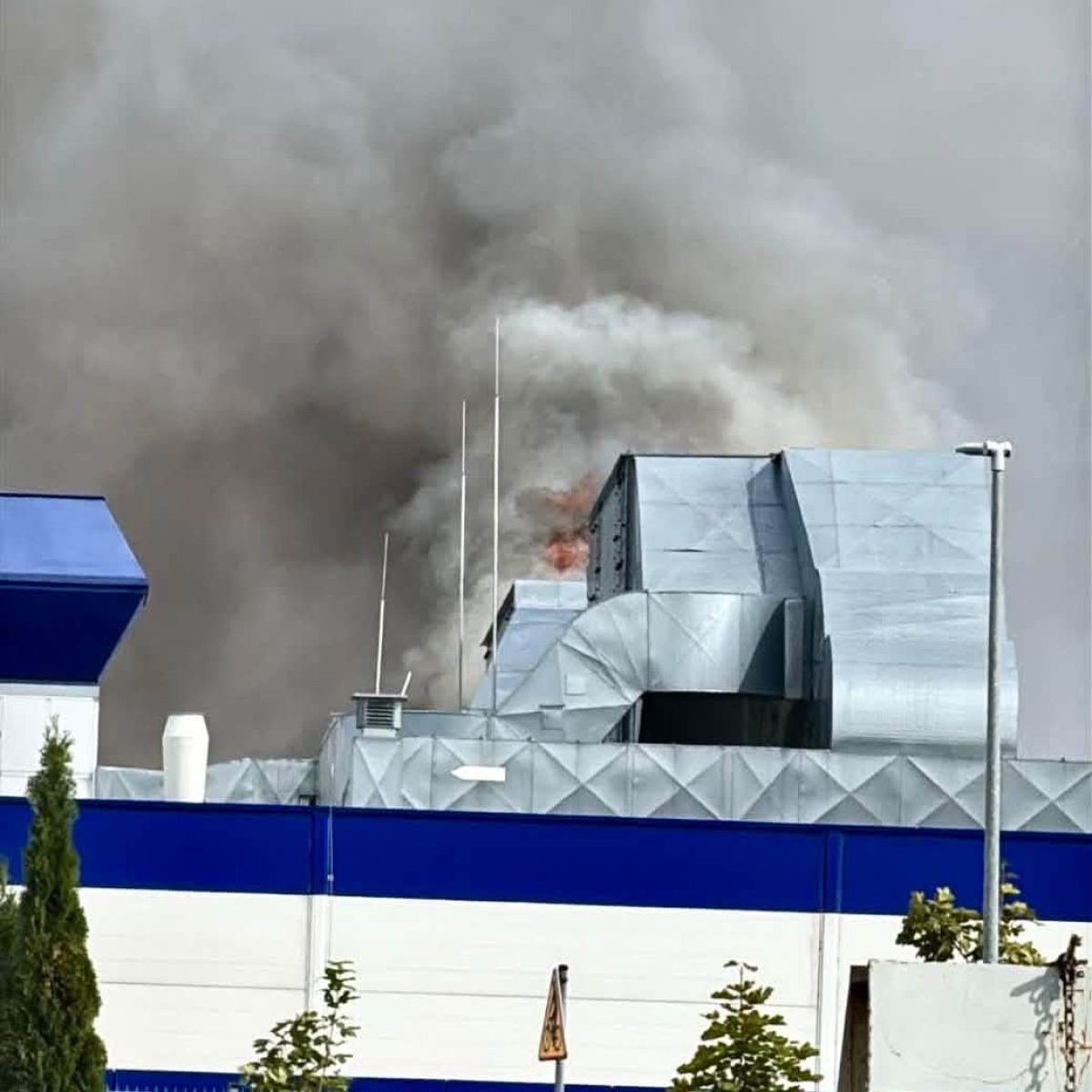 Pożar w zakładzie produkującym wyposażenie samochodowe