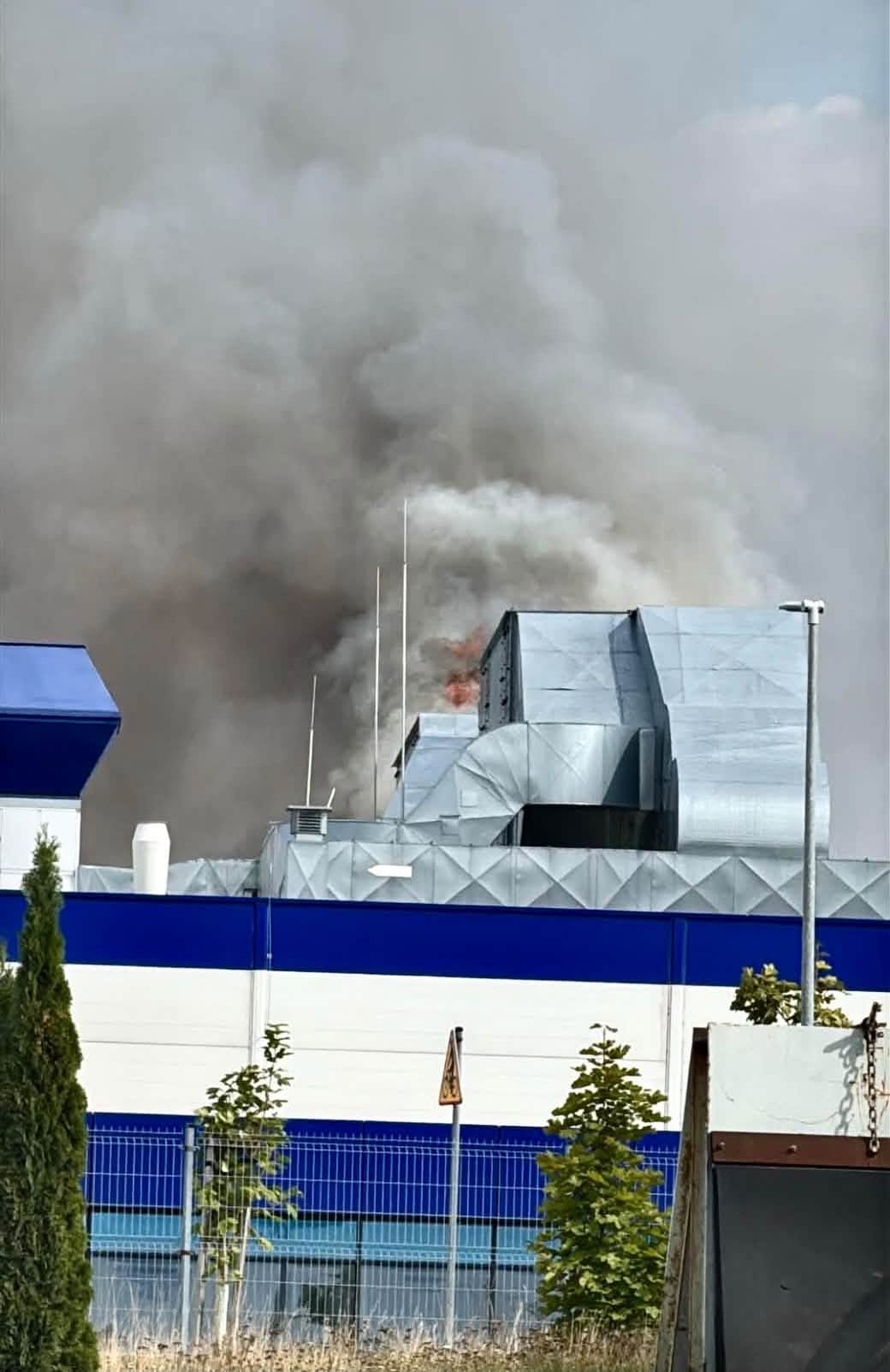 Pożar w zakładzie produkującym wyposażenie samochodowe