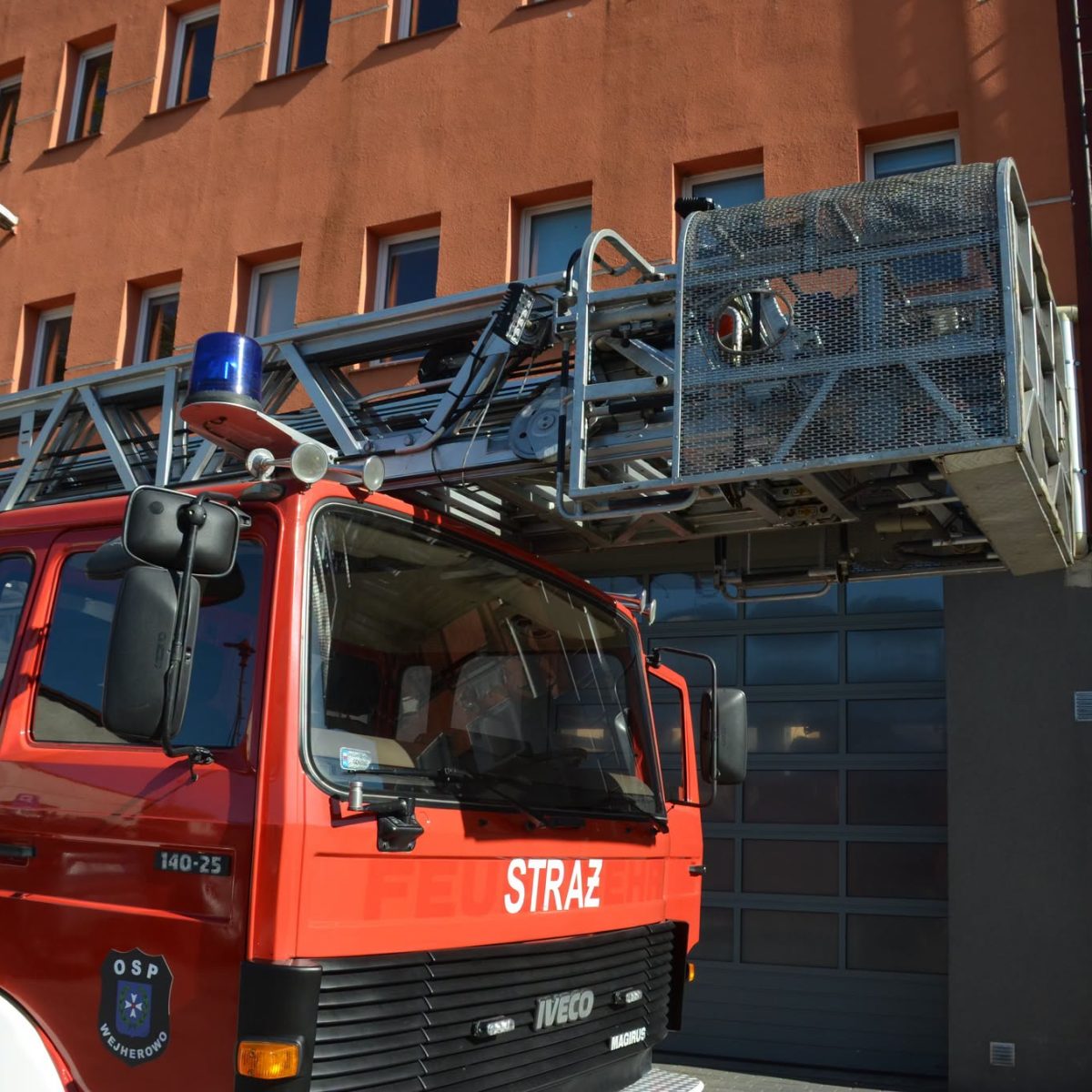Nowa drabina strażaków ma 30 metrów wysokości ratowniczej