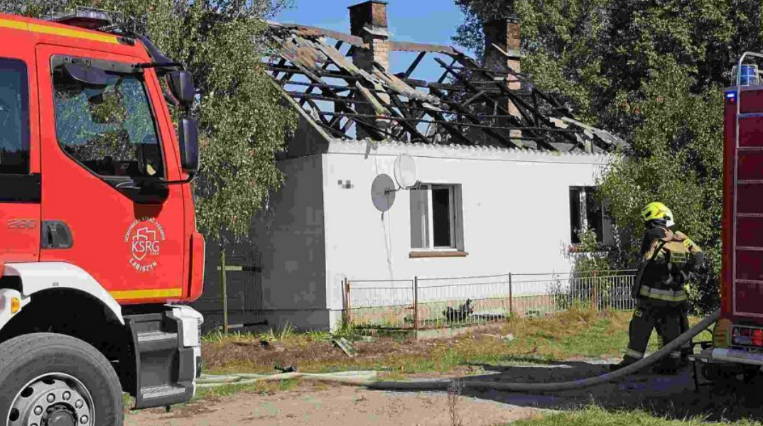 Tragiczny pożar domu w Wielkim Sosnowcu. 86-latek zginął mimo reanimacji