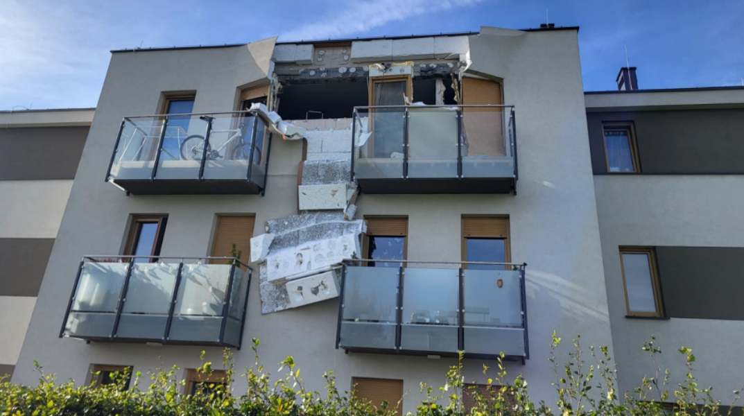 Ewakuacja mieszkańców i przeszukanie budynku