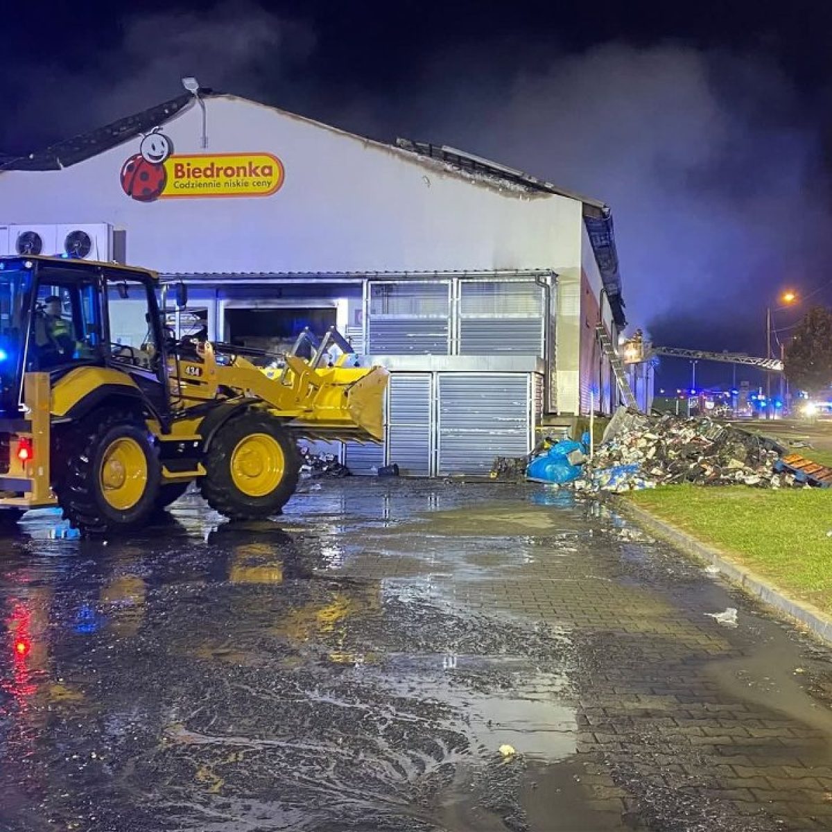 Pożar Biedronki. 80 strażaków w akcji w Jastrzębiu-Zdroju