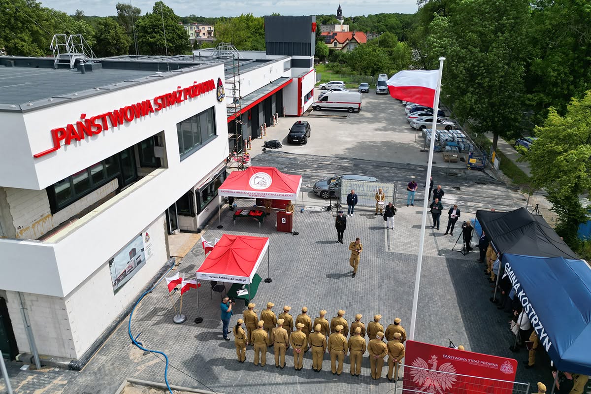 Według wcześniejszych zapowiedzi strażacy mieli rozpocząć służbę jesienią 2026 roku