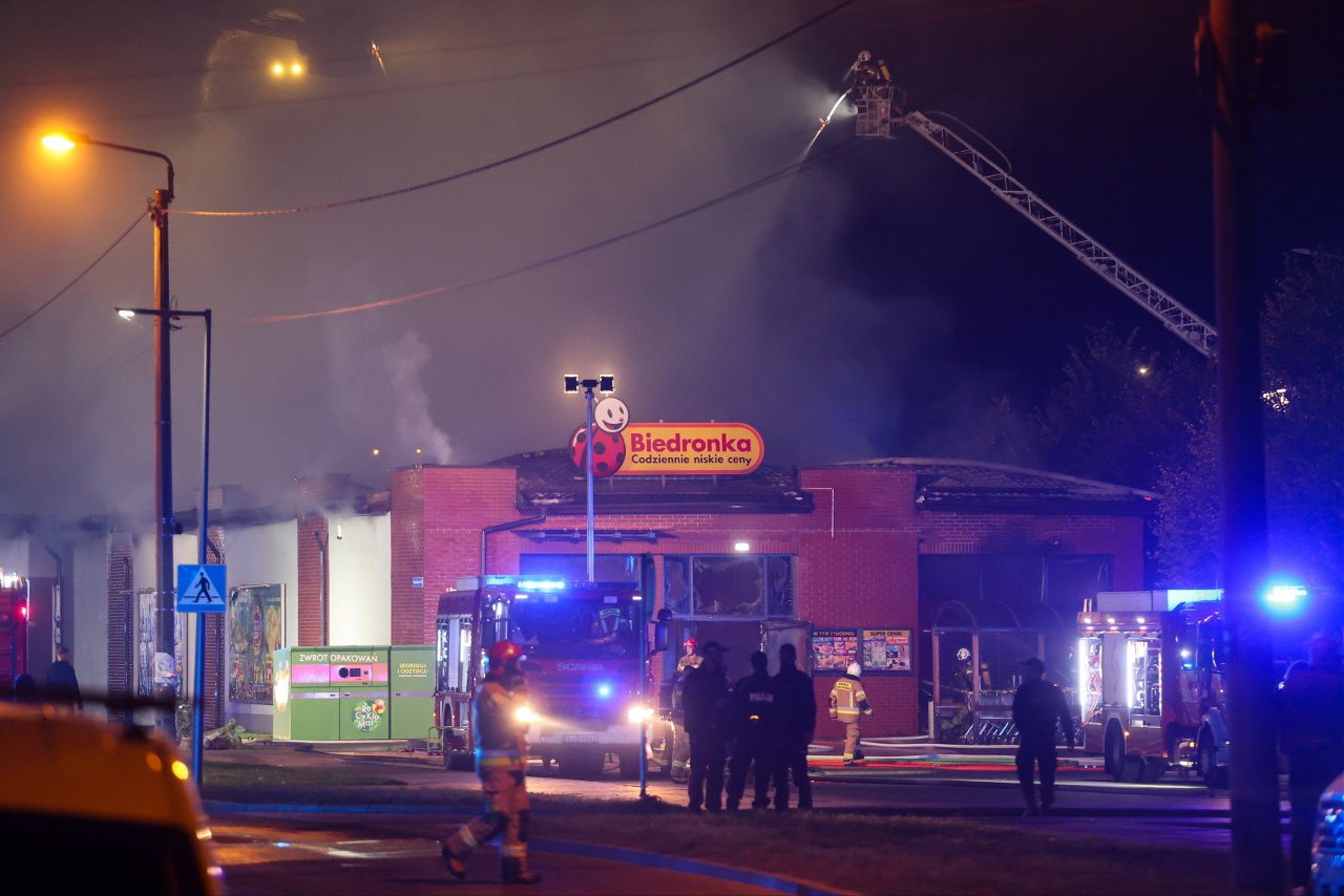 Przyczyna pożaru Biedronki nie jest jeszcze znana