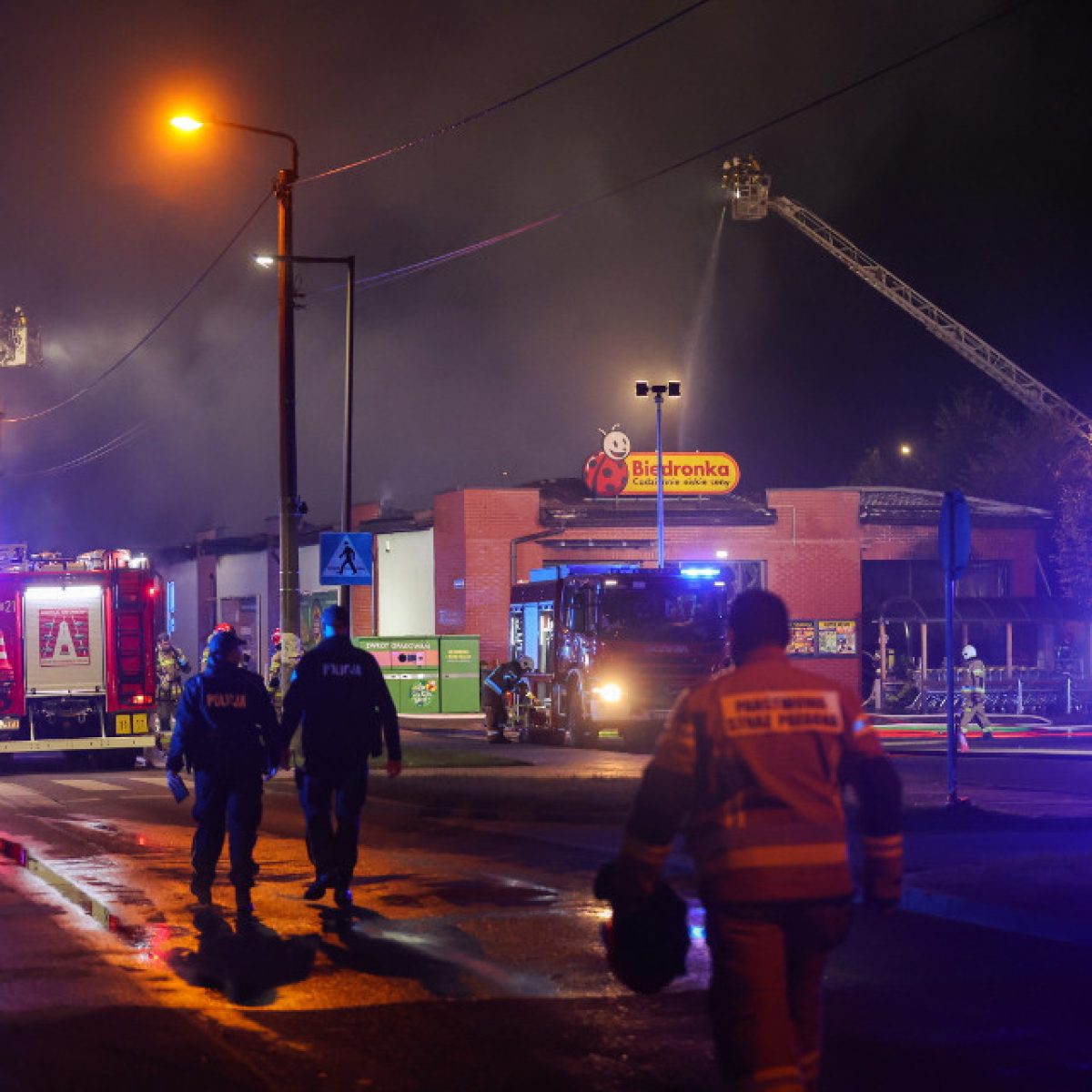 Pożar Biedronki. 80 strażaków w akcji w Jastrzębiu-Zdroju