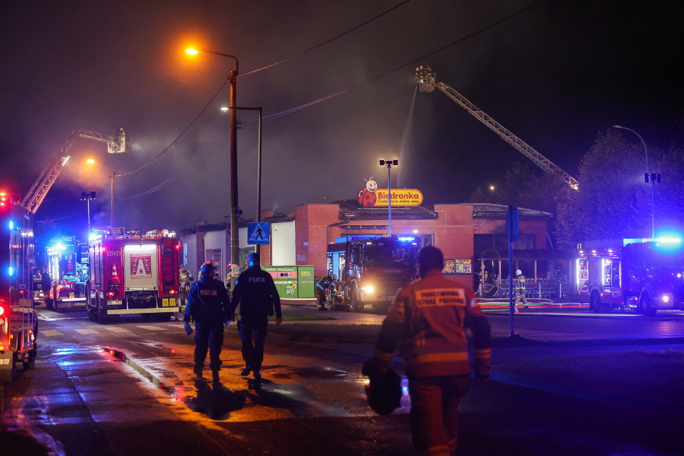 Pożar Biedronki. 80 strażaków w akcji w Jastrzębiu-Zdroju