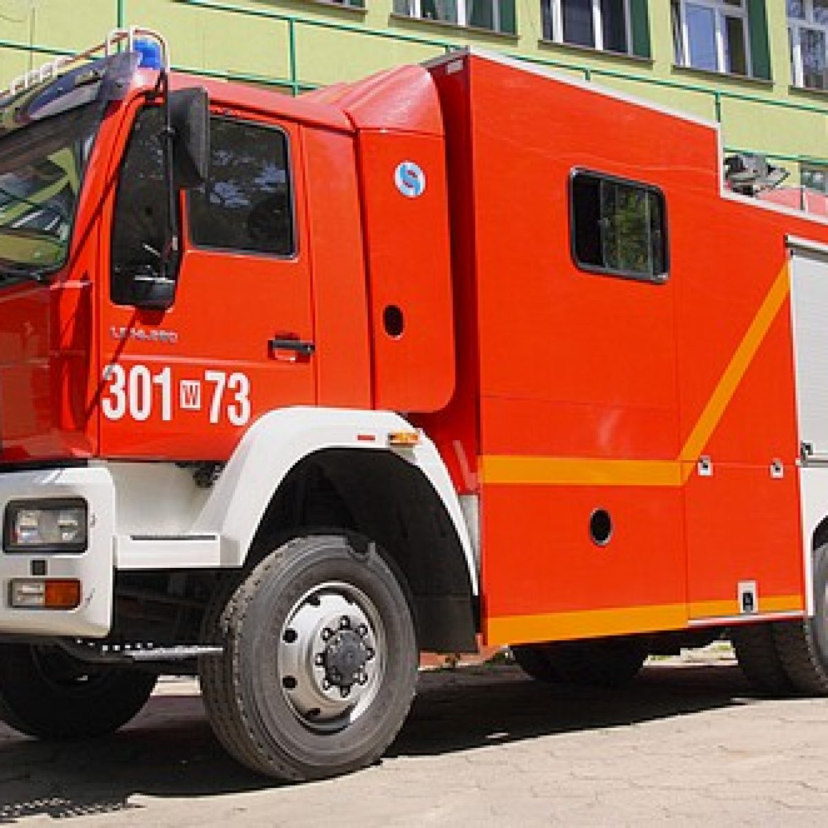Nowe samochody dla grup wodno-nurkowych PSP.