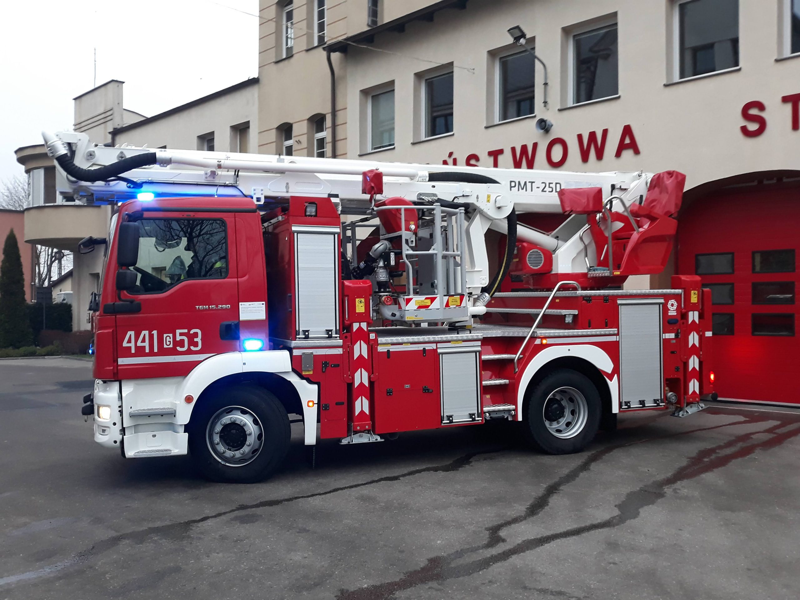 Specjalistyczny wóz do ewakuacji osób z wysokości. Gdzie trafi?