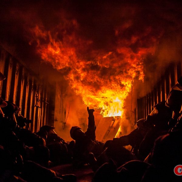Ryzyko jest częścią służby, ale nie bez granic. Kto odpowiada za bezpieczeństwo strażaków?